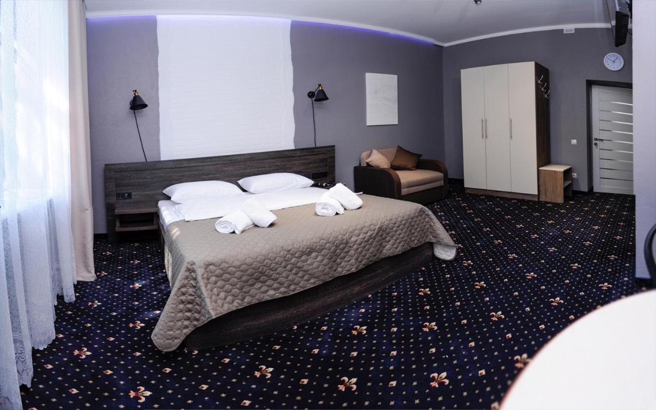 Luxury.Ap Aparthotel Ivano-Frankivsk Exteriör bild